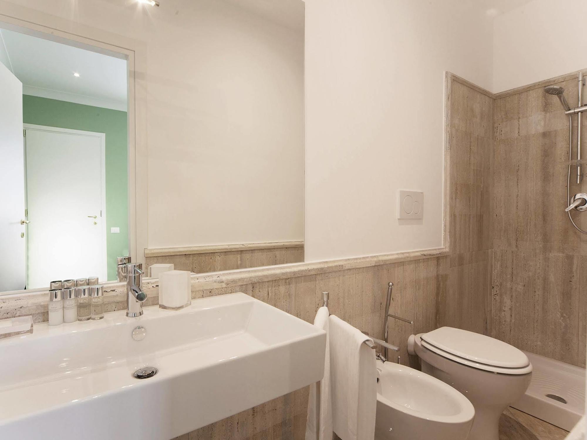 The One Prati Rooms Rome Buitenkant foto